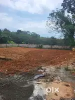വീട് പണിയാൻ അനുയോജ്യമായ പ്ലോട്ട് വിൽപ്പനയ്ക്ക്