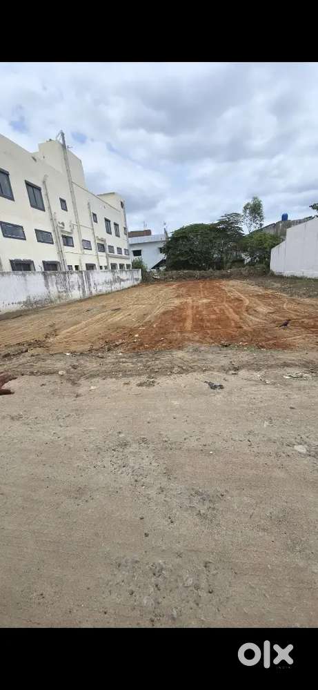 Ambur Thuthipet. Perfect Shoes Opposite Road,Plot For sale 5000 Sqfts