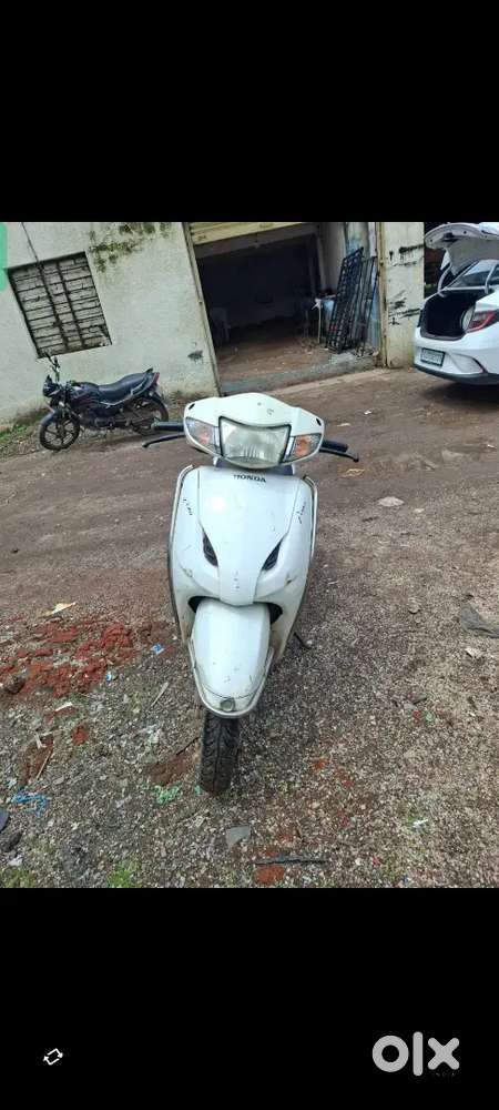 Good condition naya betry karbetiar dono loc