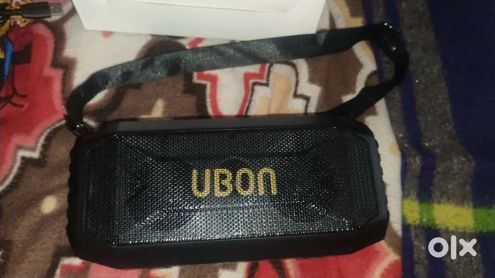 Ubon premium speaker with box and charger
