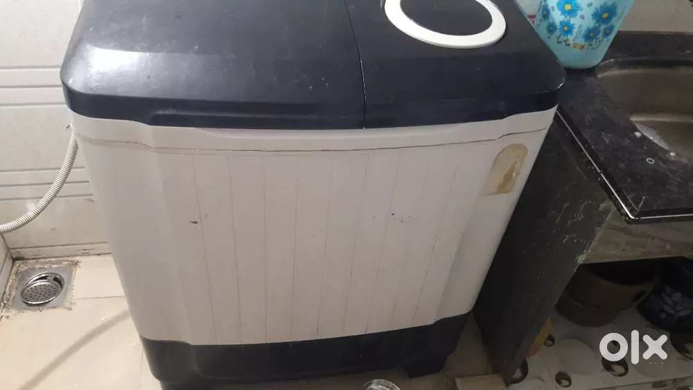 Samsung semi automatic washing machine 8.5 kg