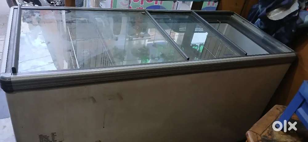 Refrigerator  tata Voltas 550 L