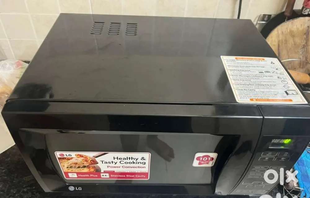 LG Microwave oven Hardly used, like new condition 28L/3100watt