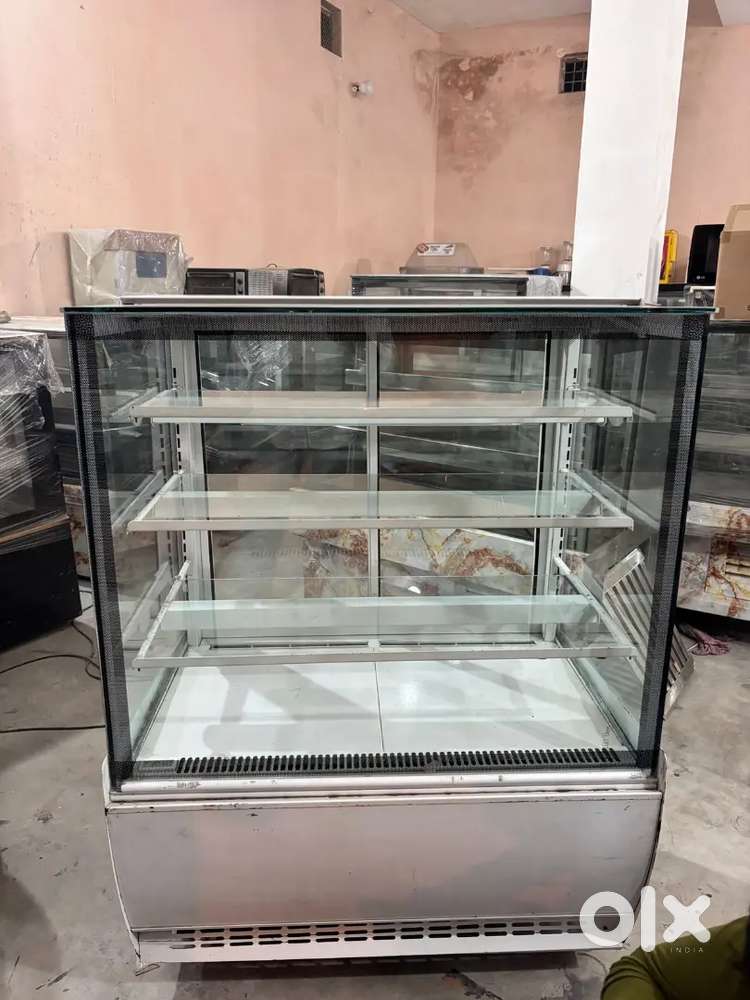 3 feet display counter air cool