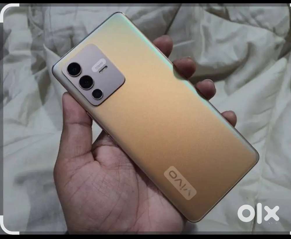 V 23pro warrnty out good phone all okay 8/128