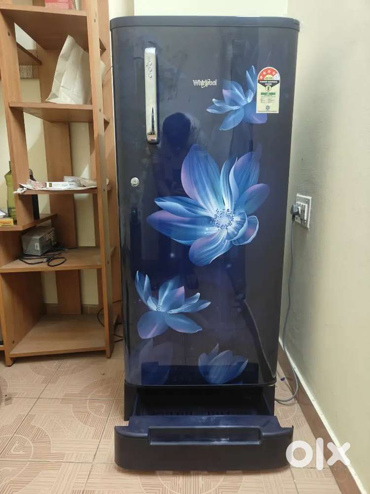 Whirlpool 184 litre 4 star fridge in brand new condition