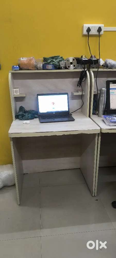 Office furniture computer table