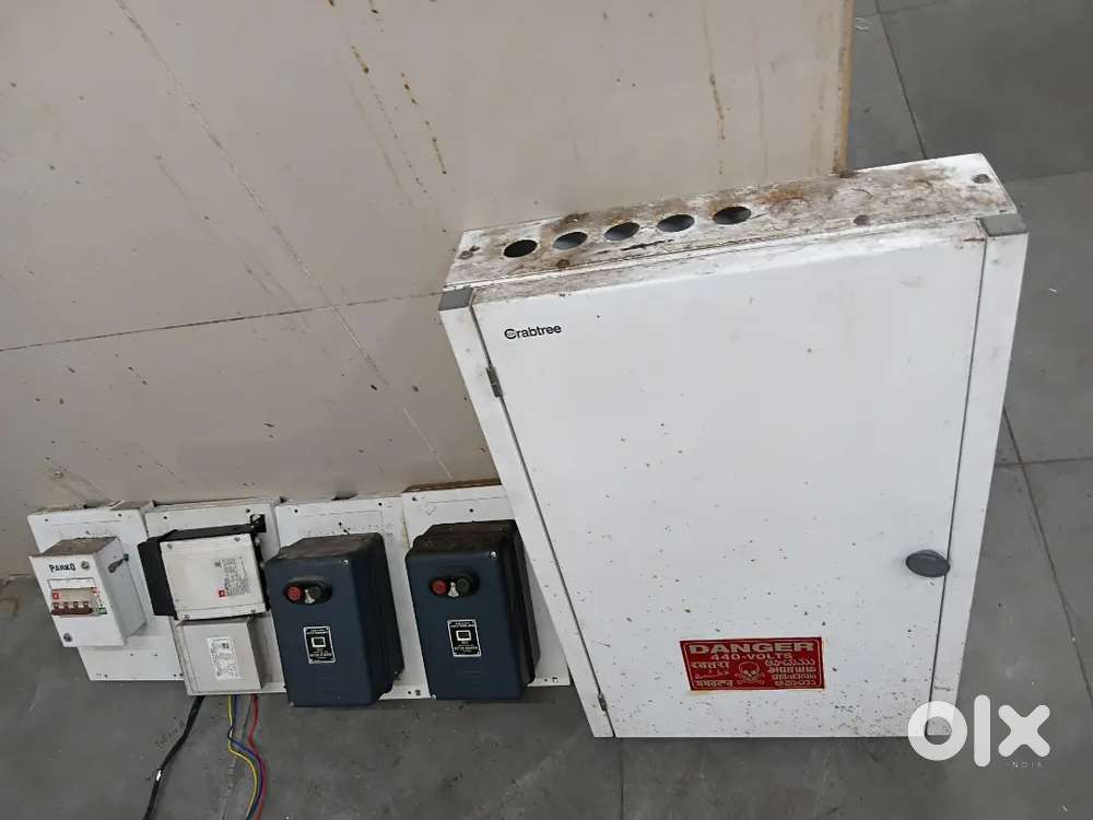 3 Phase D.B,L&T Starters, MCB Isolators