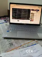 Asus Vivo book 15 8 gb Ram 1 tb