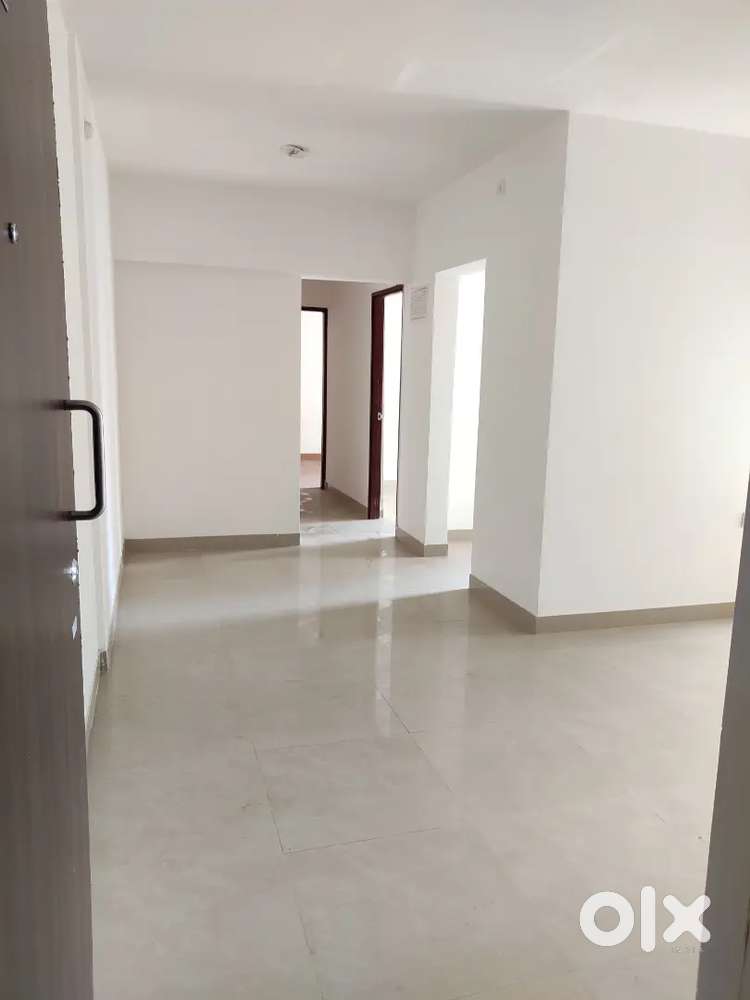 1.5 bhk  Rent 21000 deposit 70.000 in db ozone mira road E