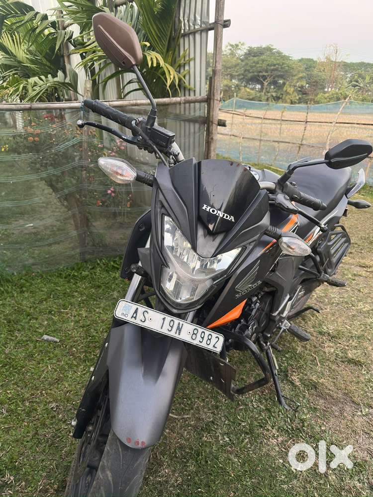 HORNET 160 r abs Led light model .