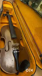 Violin for sale in very good condition and best quality wood
