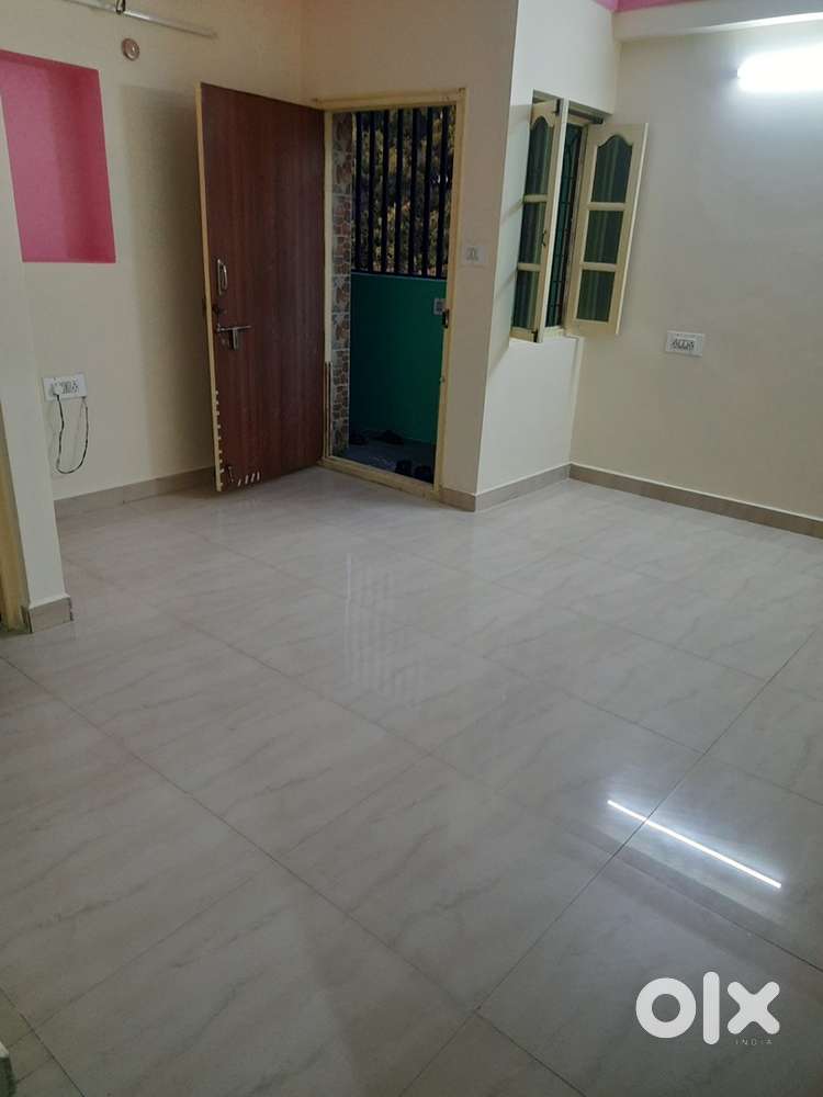 2 BHK independent house for rent on Halsuru main road