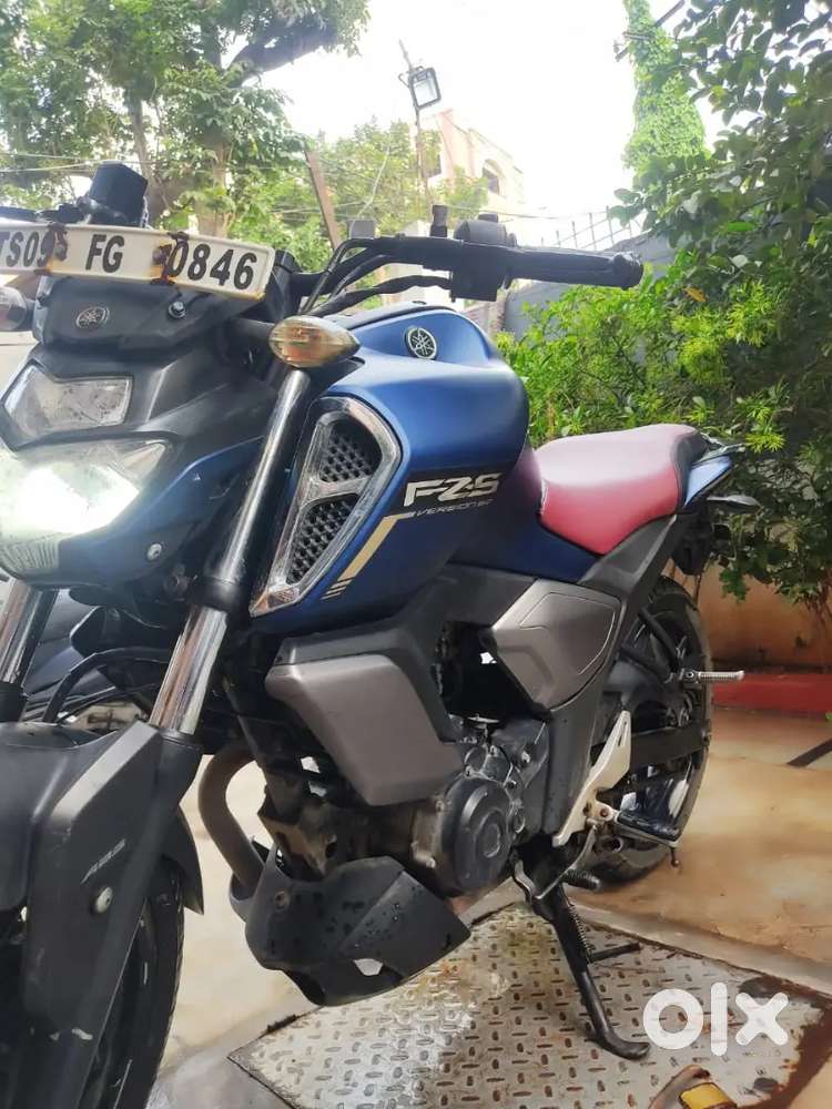 FZ-S price slightly negotiable