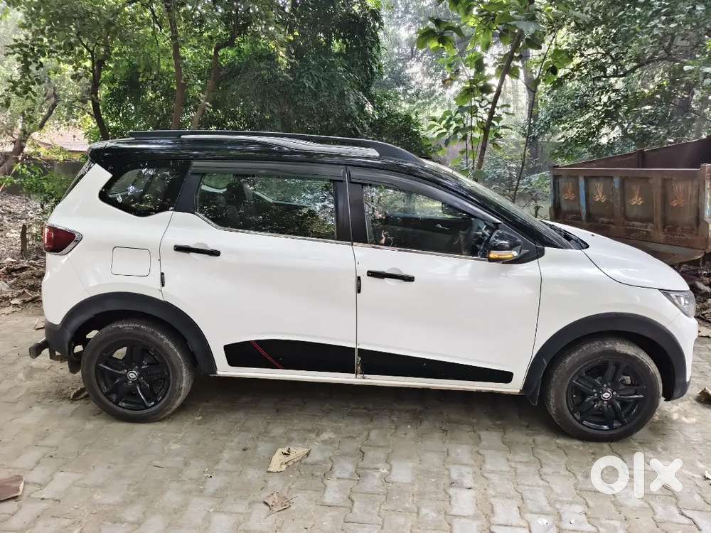 1st owner 
100% in condition 
Ek haath ki chali gadi hai