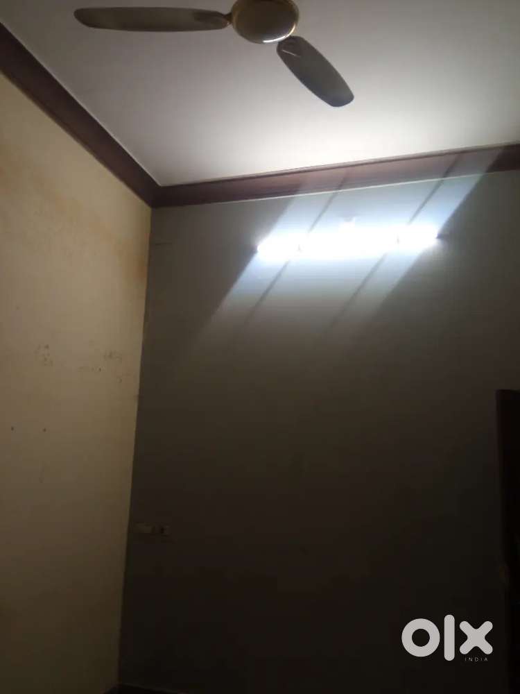 2BHK room available for rent ,family , students allowed