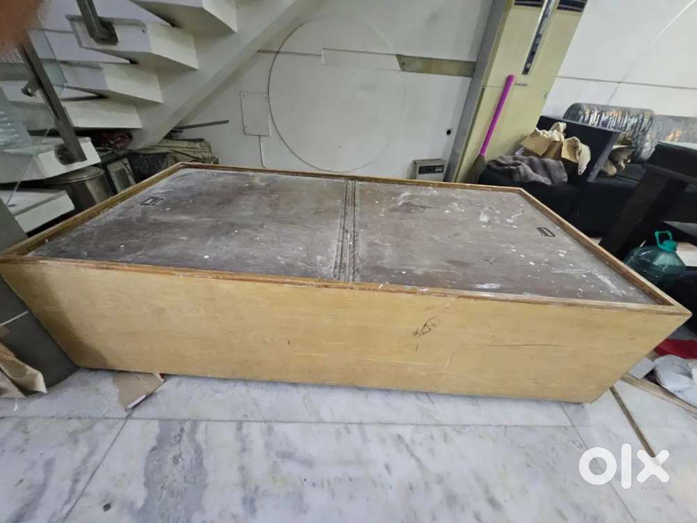 Single size bed