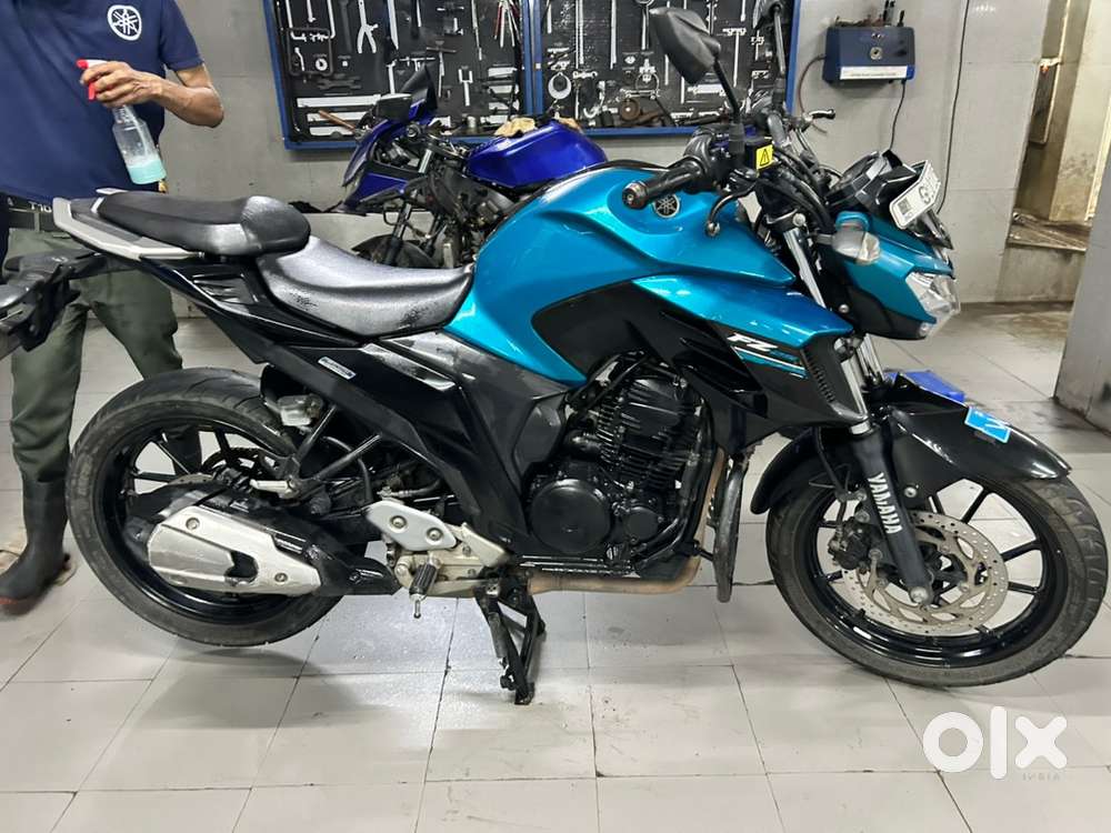 Yamaha FZ25 - Limited Edition - 249 CC