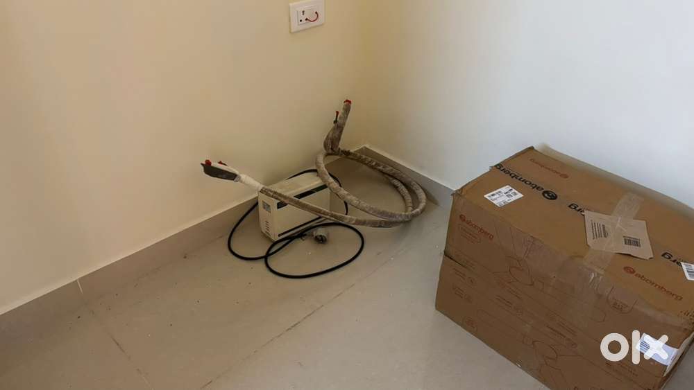 LG 1 Ton Dual Inverter Split AC – 100% Copper – Excellent Condition