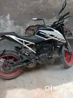 Duke 200 ktm 35000only driven