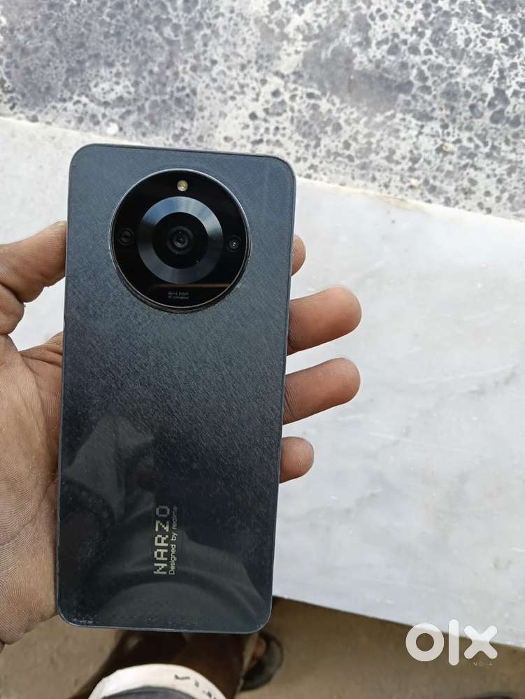 phone ek dam mast hai urgent sell