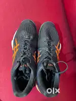 Asics FF3 badminton shoes size 8