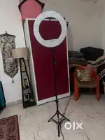 18’’ Digitek ring light with stand