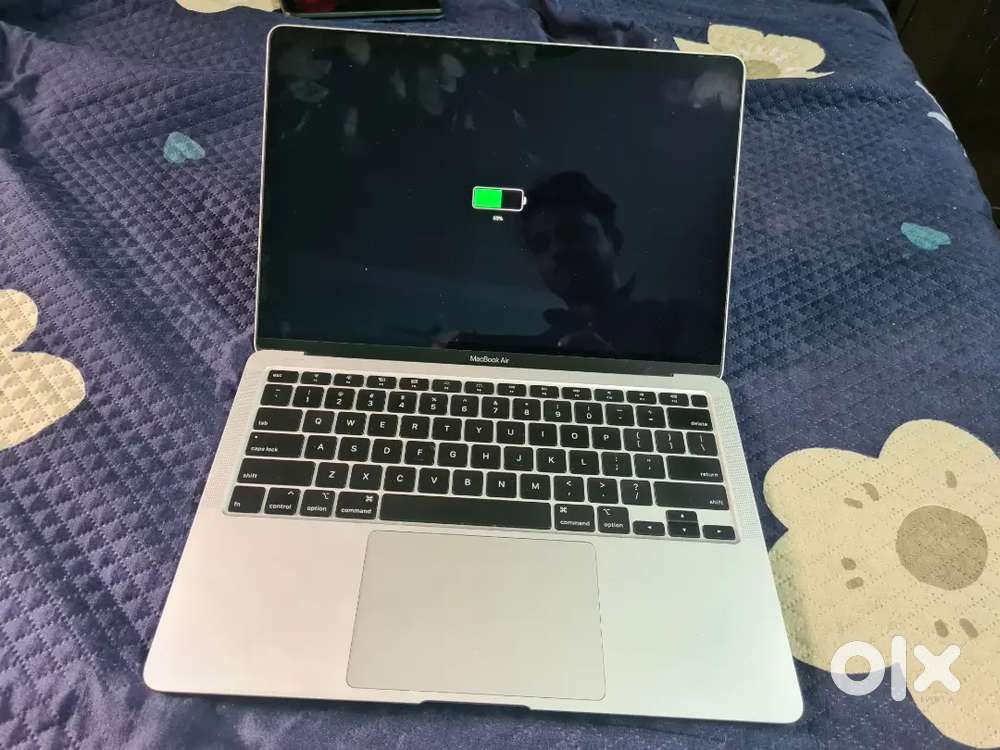 Apple Macbook Air