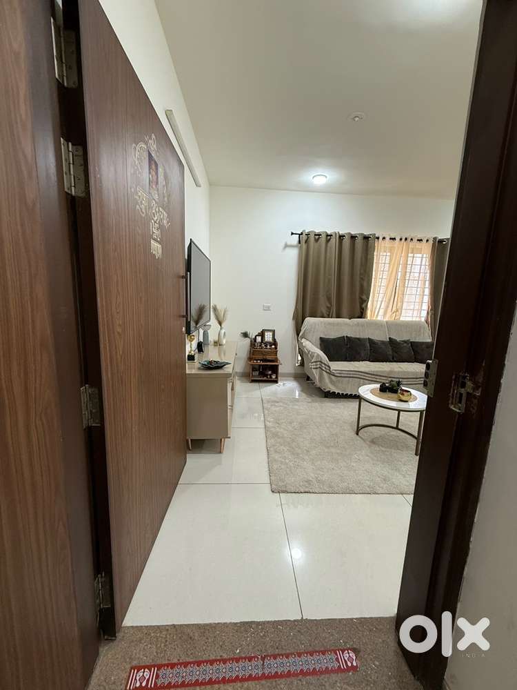 2 BHK - Skyi Songbirds Society