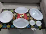 A 15 piece very fine dinner set