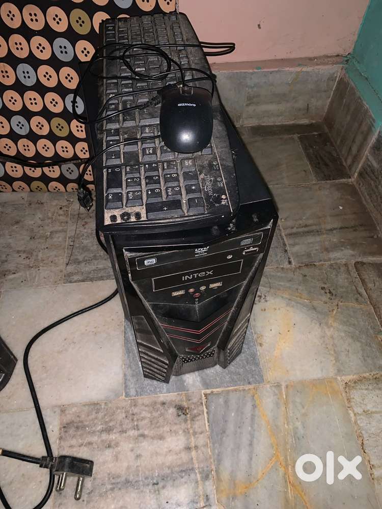 Dual core ssd 256 4gbram. Desktop