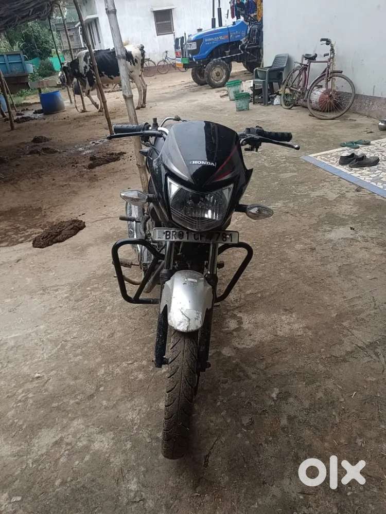 Honda CB shine 125 cc well condition koi dikkat nahi h gari me