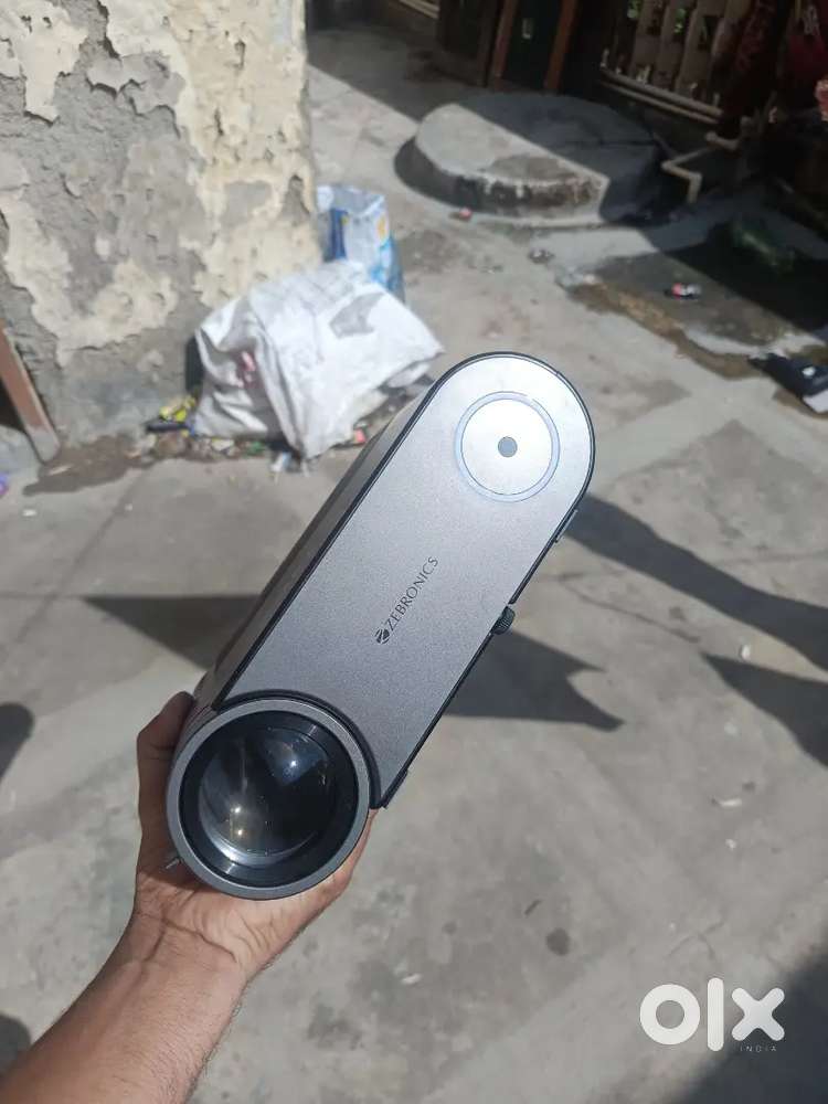 zebronics pixaplay 12 projector
