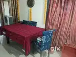 6 seater Dinning table with all 6 chairs in very Good condition