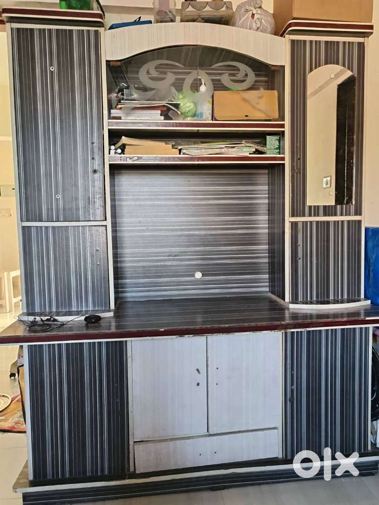 Tv showcase cupboard