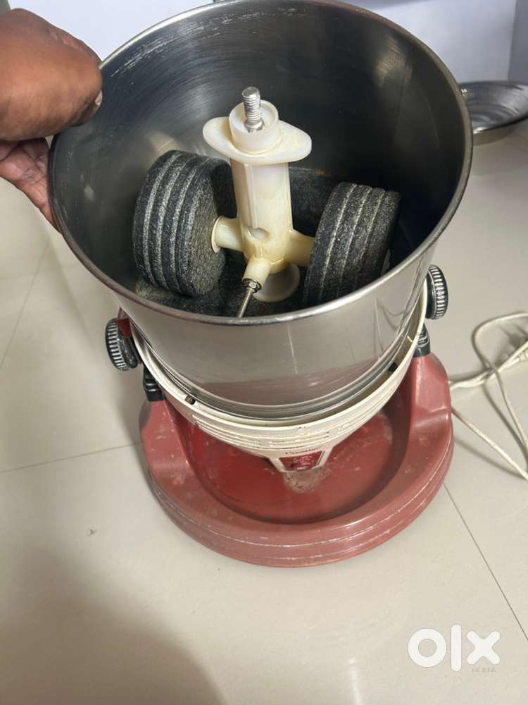 TILTABLE GRINDER
