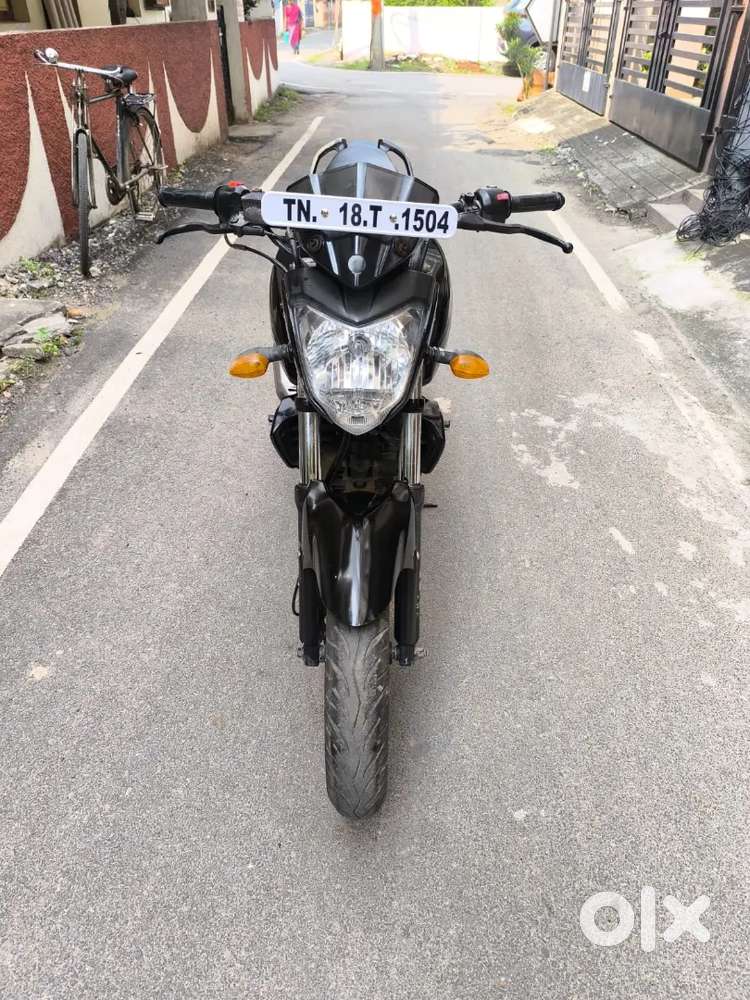 Yamaha fz16 (2013 model ) single owner