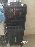 Cooler with honeycomb pad
