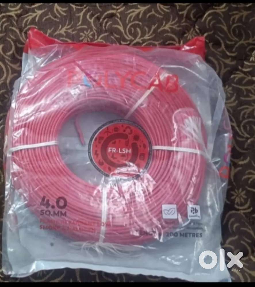 FR LSH 4.0 Sq MM House Wire in red.