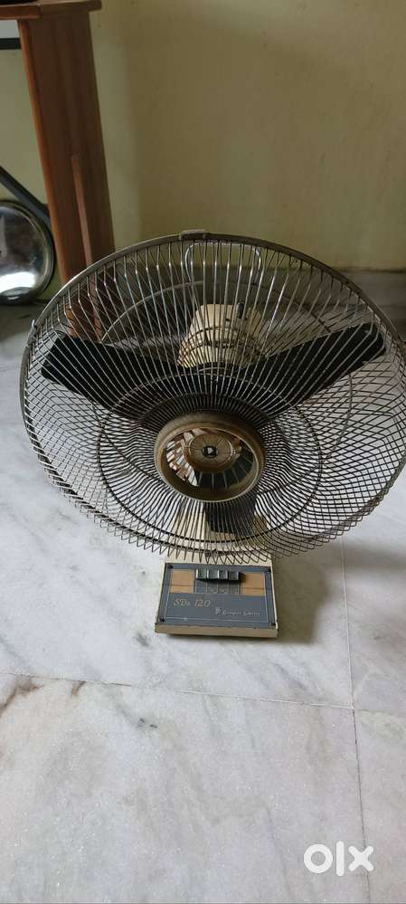 Crompton Greaves Table Fan