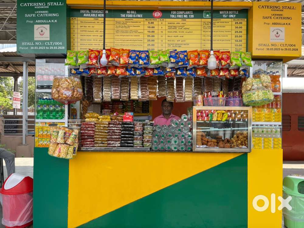 Sales man in calicut railway station