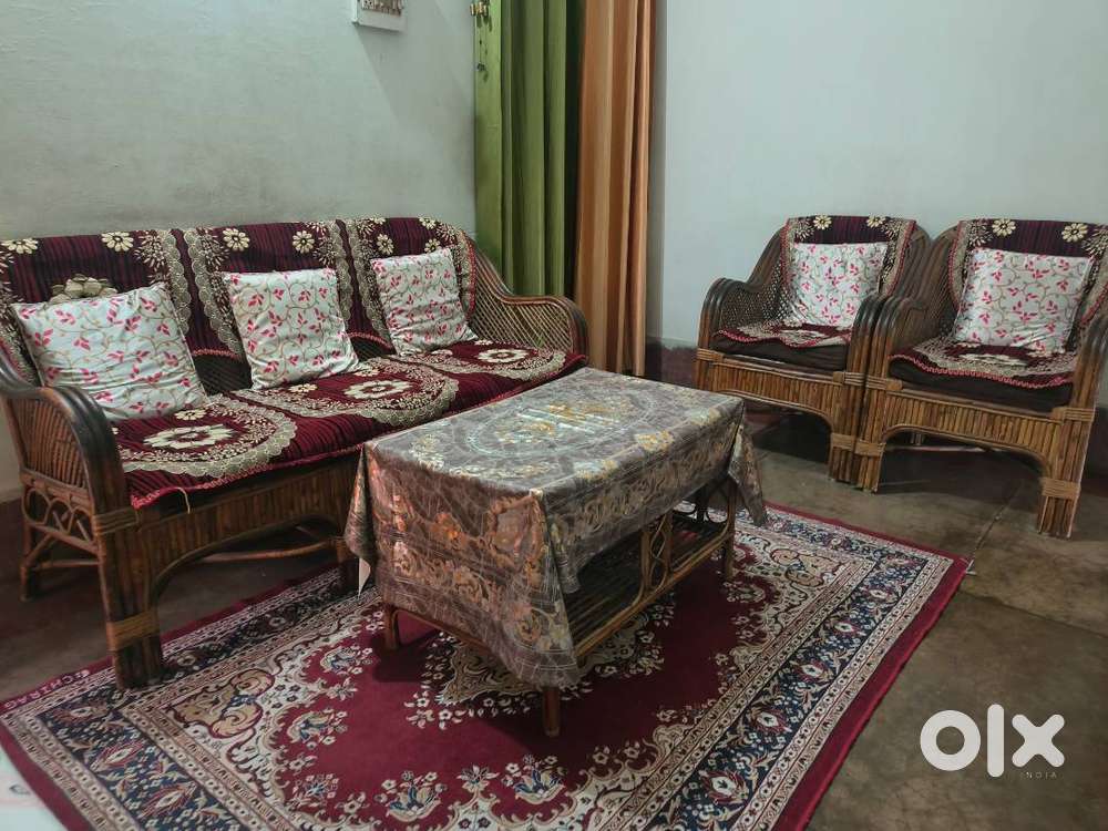 Bet sofa set with table and foam mattress