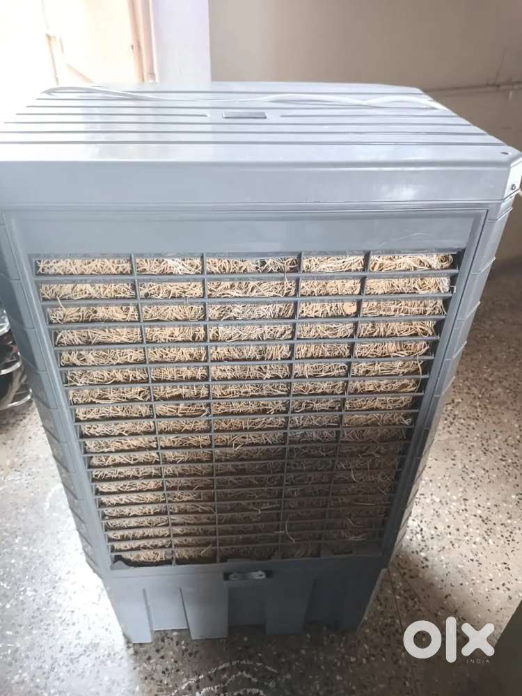 Seeling air cooler manual water pouring