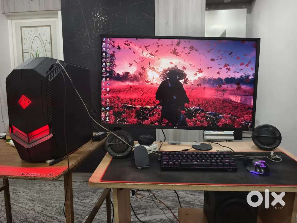 HP OMEN Gaming pc (desktop) with 4K Monitor and Graphics card (GPU)