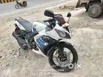 Yamaha R15 white blue colour