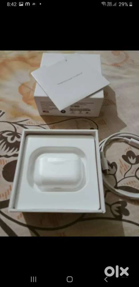 Apple airpord 2 generation only 3 day use