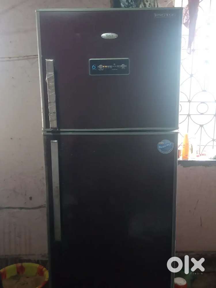 Refrigerator whirlpool 450liter for sell good condition 1200 price