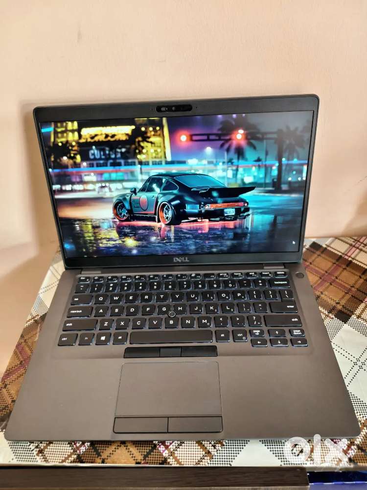 Dell laptop 5400 i5-8th 8gbram 256gbssd