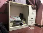 Computer table