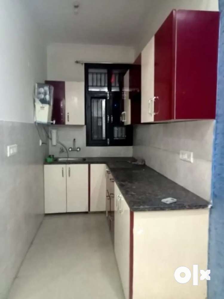 2bhk furnished flat in noida extension